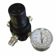 AR 804 регулятор давления с манометром VOYLET